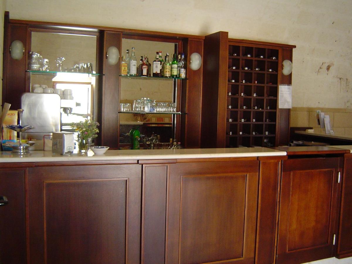 {{tr('3095a82b-c11d-4c9e-9250-ef5086ed2798')}}